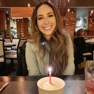 Meet your Posher, Olivia